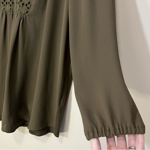 Black Rainn Long Sleeve Split Neck Blouse - Picture 5 of 11